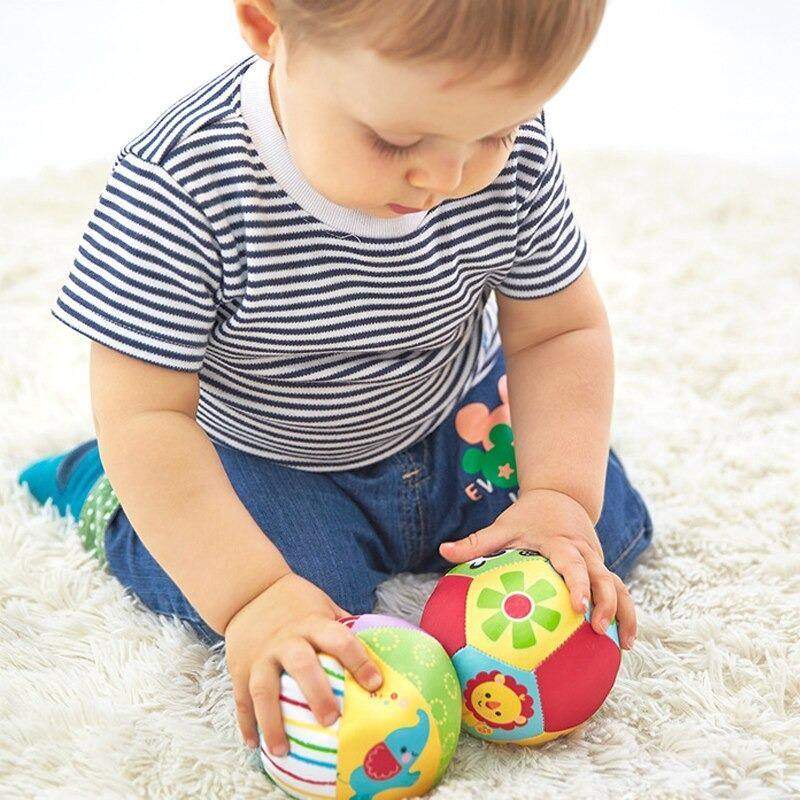 Brinquedo Bola de Tecido Chocalho Soft | 3-12 Meses